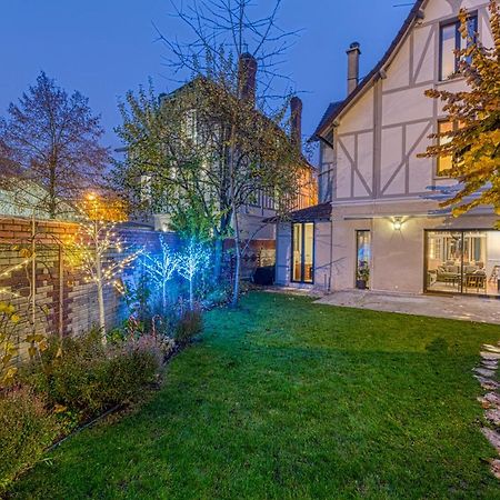 Cottage De La Foret Chantilly Exterior photo